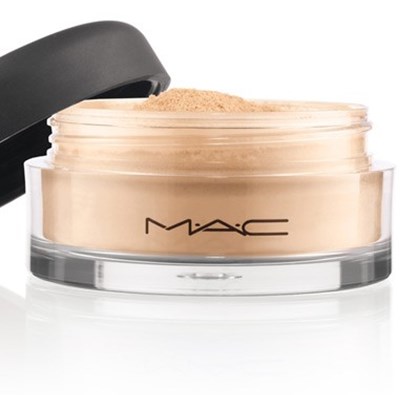 M·A·C Mineralize Foundation/Loose