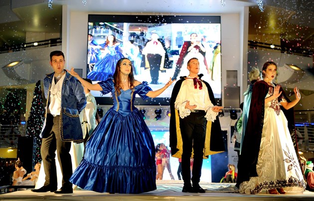 Christmas parade.jpg