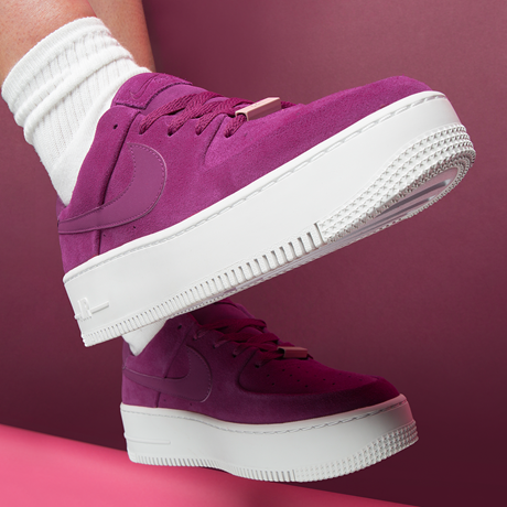 Nike-1960723550-fb.png