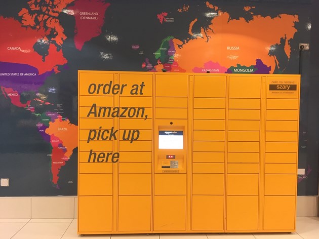 Amazon locker 2.jpg