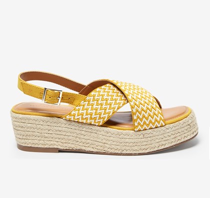 Crossover Chevron Flatform Sandals